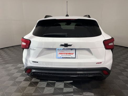 New 2026 Chevrolet Trax RS image 4