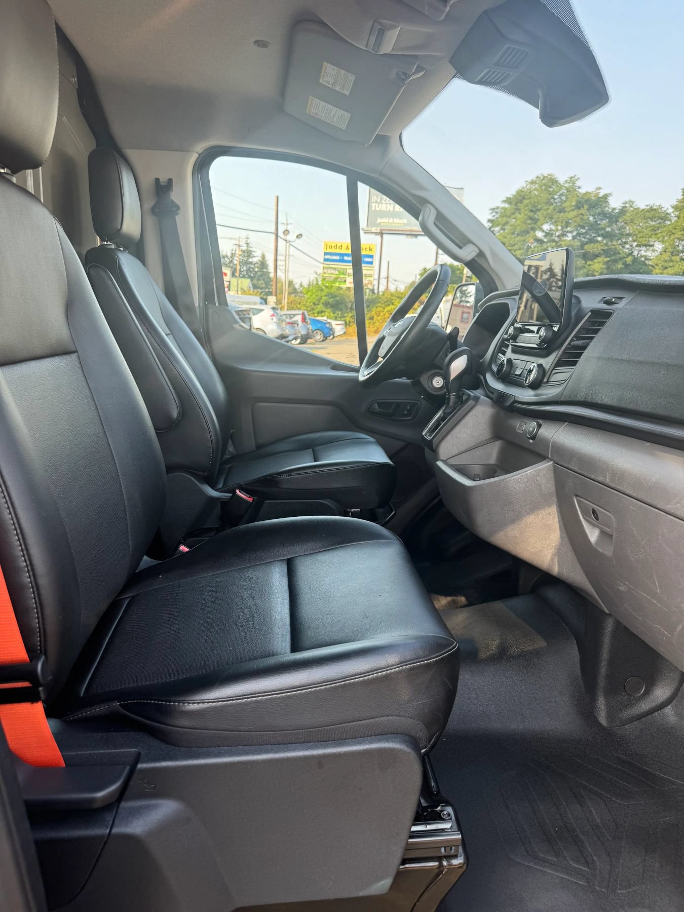 Used 2020 Ford Transit 250 Low Roof w/ Exterior Upgrade Package RWD image 20