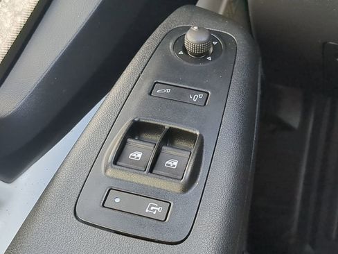 Used 2025 RAM ProMaster 2500 w/ Convenience Group image 22