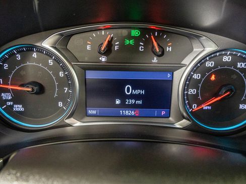 Used 2024 Chevrolet Equinox Premier image 38