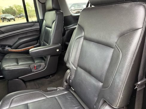 Used 2018 Chevrolet Suburban Premier AWD/4WD image 29