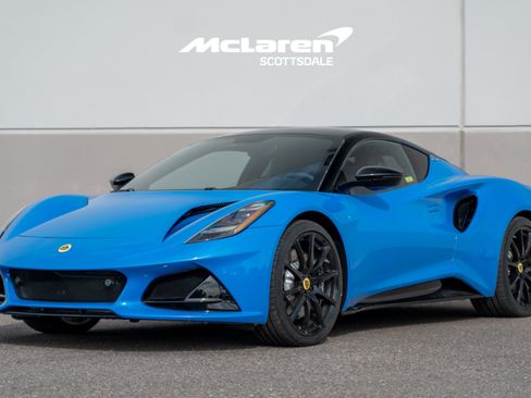 Used 2025 Lotus Emira RWD image 3