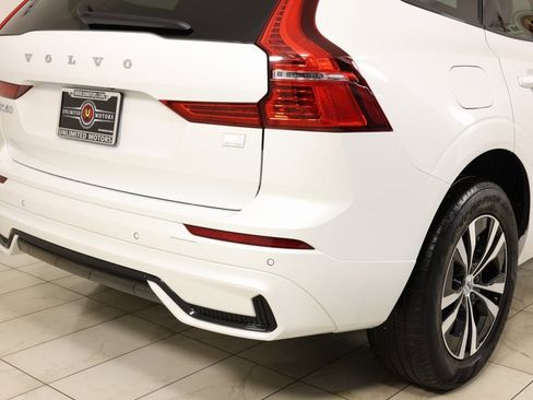 Used 2024 Volvo XC60 T8 Core image 41