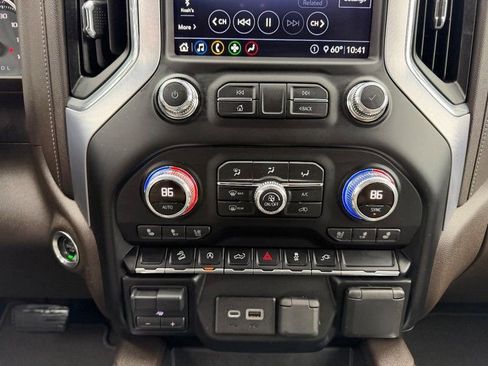 Used 2020 GMC Sierra 1500 SLT image 13