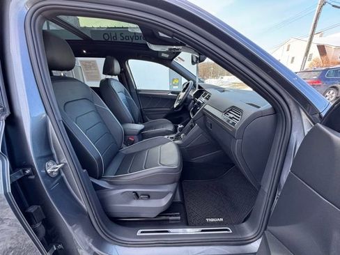 Used 2022 Volkswagen Tiguan SEL R-Line image 25