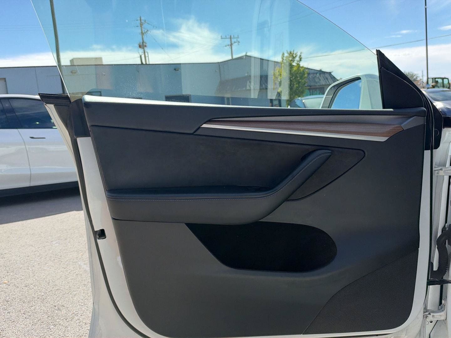 Used 2024 Tesla Model Y Long Range AWD/4WD image 14