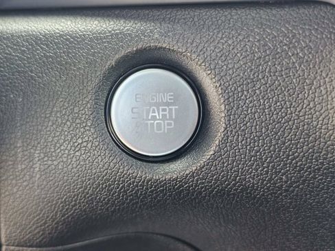 Used 2025 Kia Sorento SX Prestige w/ Sage Leather Package AWD/4WD image 23