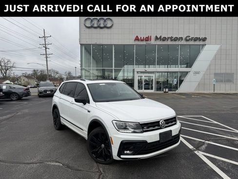 Used 2021 Volkswagen Tiguan SE R-Line image 1