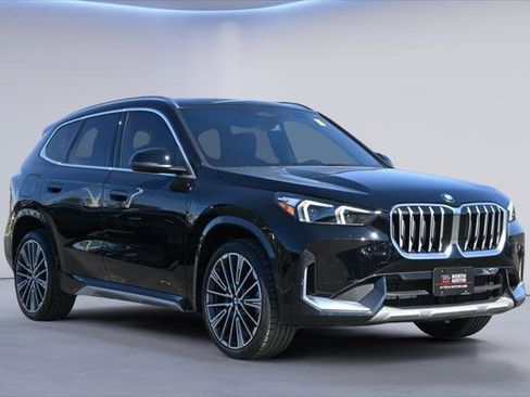 Used 2025 BMW X1 xDrive28i w/ Convenience Package AWD/4WD image 2