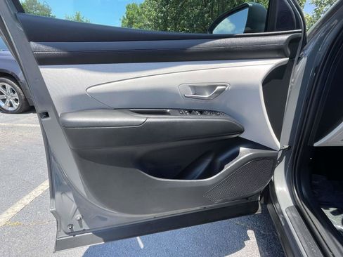 Used 2025 Hyundai Tucson SEL FWD image 19