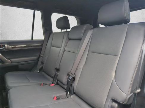 Used 2022 Lexus GX 460 Premium w/ Premium Plus Package AWD/4WD image 19