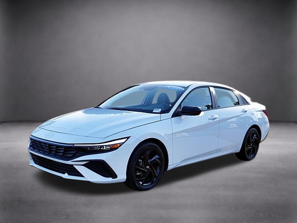 Certified 2026 Hyundai Elantra Sport FWD image 10