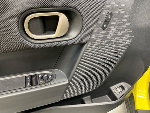 Certified 2025 MINI Cooper S image 19