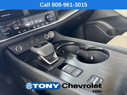 Used 2022 Nissan Rogue SV w/ SV Premium Package FWD image 15