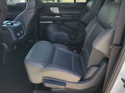 Certified 2025 Ford Expedition Max Active AWD/4WD image 8