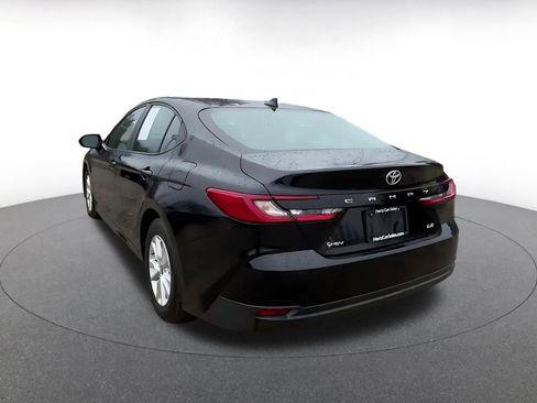 Used 2025 Toyota Camry LE FWD image 11