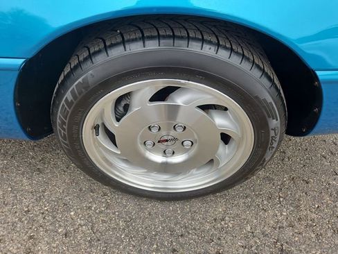 Used 1993 Chevrolet Corvette Coupe image 18