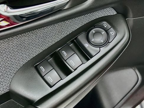 Used 2024 Chevrolet TrailBlazer LT w/ LT Cold Weather Package FWD image 20