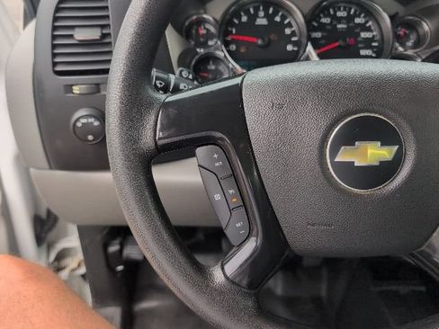 Used 2012 Chevrolet Silverado 2500 W/T AWD/4WD image 16