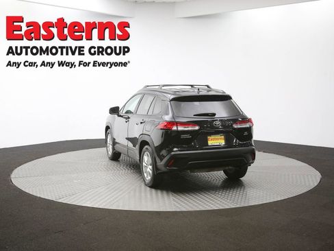 Used 2022 Toyota Corolla Cross LE image 62