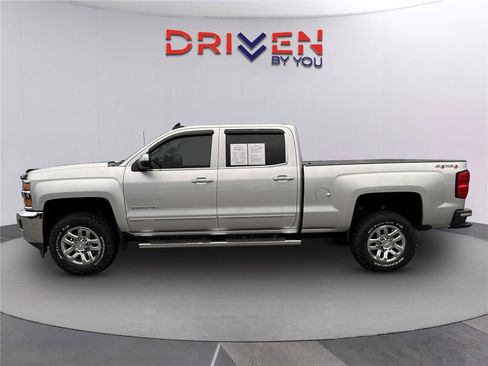 Used 2015 Chevrolet Silverado 2500 LTZ AWD/4WD image 7