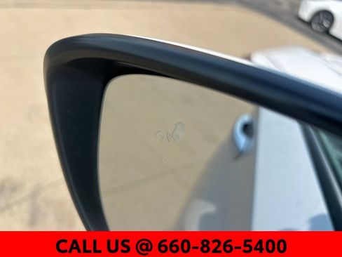 Used 2020 Honda Accord Touring image 11