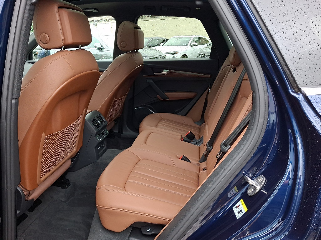 Certified 2023 Audi Q5 2.0T Premium w/ Convenience Package AWD/4WD image 10