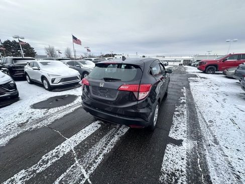 Used 2016 Honda HR-V LX image 5