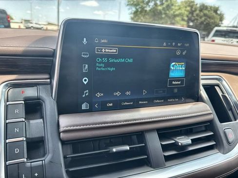 Used 2023 Chevrolet Tahoe High Country w/ LPO, Illumination Package AWD/4WD image 13