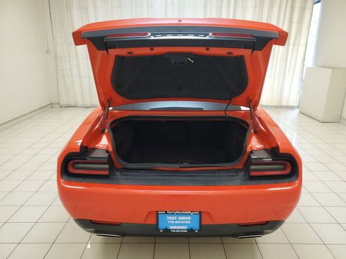 Used 2020 Dodge Challenger SXT RWD image 21