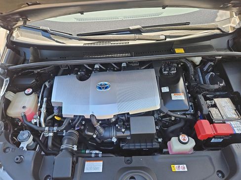 Used 2018 Toyota Prius Two w/ Prius Two Safety Plus Package FWD image 36