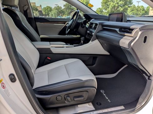 Used 2019 Lexus RX 350 FWD w/ Navigation Package image 22