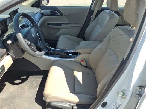 Used 2014 Honda Accord LX image 5