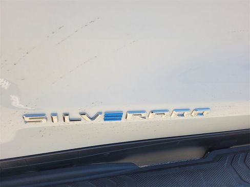 Used 2026 Chevrolet Silverado EV LT image 4