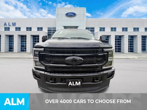 Used 2022 Ford F250 Platinum AWD/4WD image 2