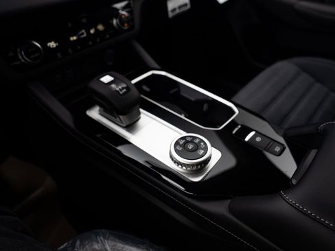 New 2026 Mitsubishi Outlander SE image 17