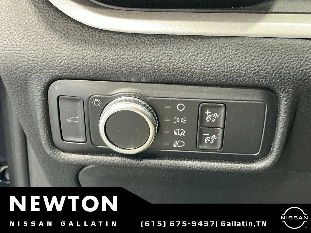 Used 2020 Ford Explorer XLT w/ Comfort Package AWD/4WD image 42