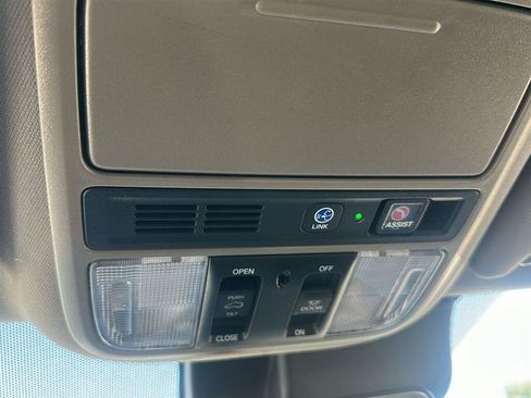 Used 2021 Honda Pilot Touring image 35