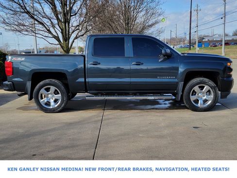 Used 2017 Chevrolet Silverado 1500 LT image 2