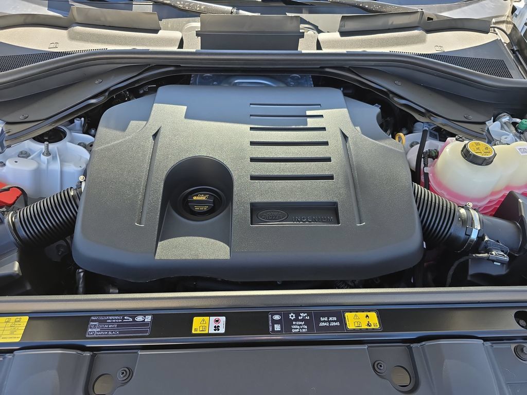 New 2026 Land Rover Range Rover SE AWD/4WD image 33