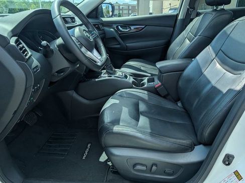Used 2020 Nissan Rogue SL w/ Premium Package AWD/4WD image 15
