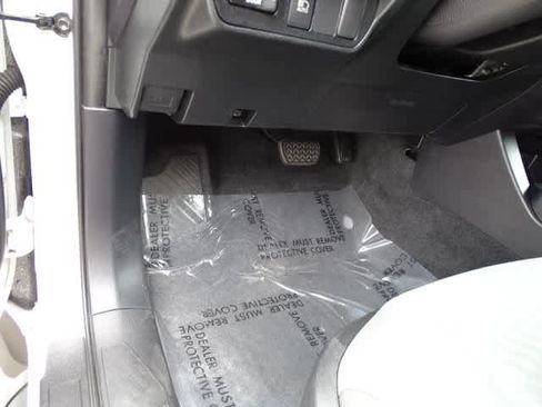 Certified 2021 Toyota Tacoma SR5 RWD image 15