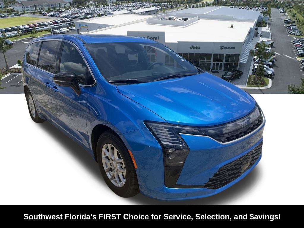 New 2027 Chrysler Pacifica Select w/ Family Tech Group FWD image 2