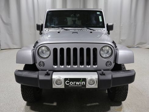 Used 2014 Jeep Wrangler Unlimited Sahara w/ Trailer Tow Group AWD/4WD image 8