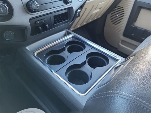 Used 2011 Ford F250 XLT w/ XLT Interior Pkg image 31