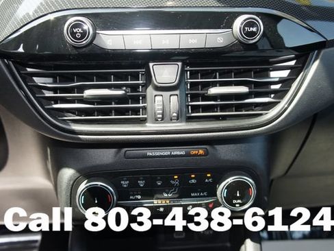 Used 2024 Ford Escape ST-Line AWD/4WD image 8