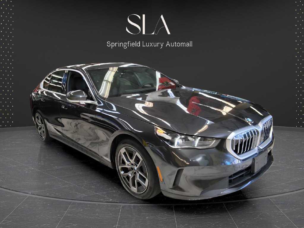 Used 2026 BMW 530i xDrive AWD/4WD image 1