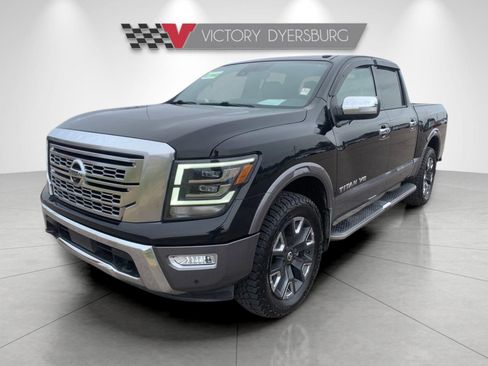 Used 2020 Nissan Titan Platinum Reserve w/ Moonroof Package image 4