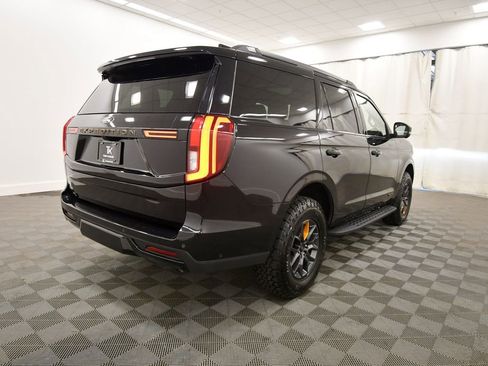 Used 2025 Ford Expedition Tremor AWD/4WD image 9