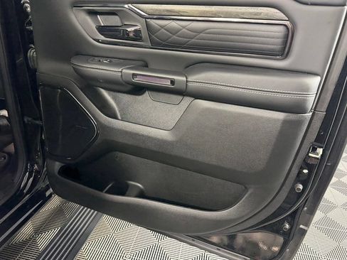 Used 2025 RAM 1500 Limited AWD/4WD image 30